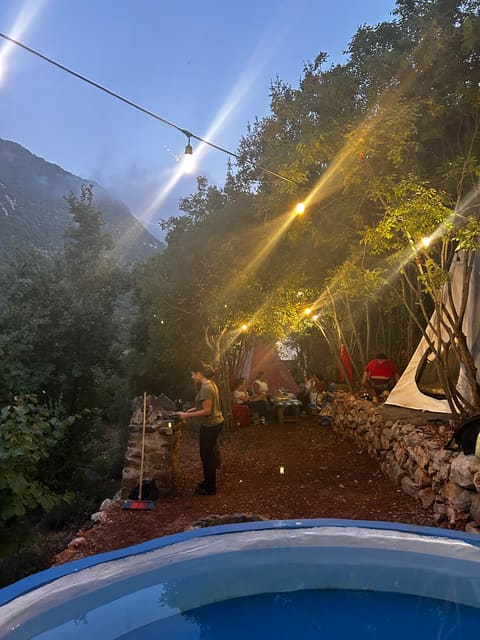 INDI S CAPE — photograph 2