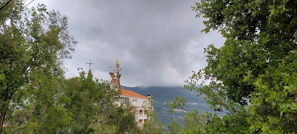 Waqf Saydeh El Inaya - Adonis Jbeil