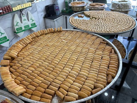 Afif Aridi Sweets — photograph 2