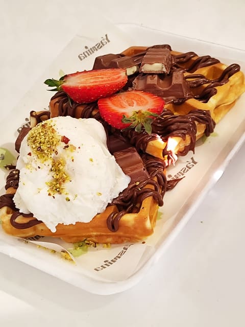 Yasmina Ice Cream — photograph 4