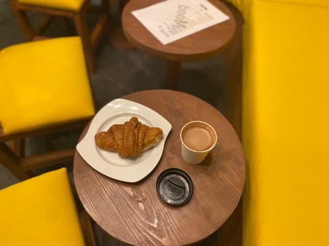 Mood Coffee Shop — photograph 5