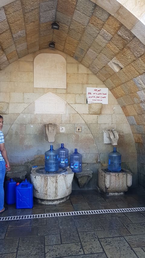 Falougha Main Natural Water Spring — photograph 4