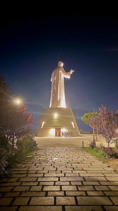 St. Charbel Church & Statue — photograph 2