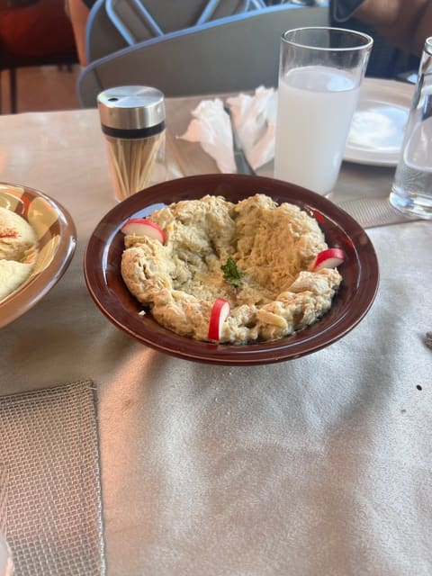 Jiddu La Milhem Restaurant — photograph 5