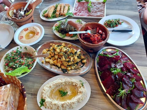Mastabeh Restaurant — photograph 2