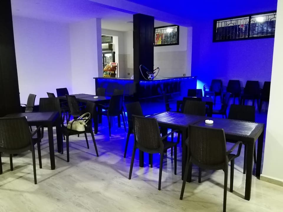 Home Restaurant
