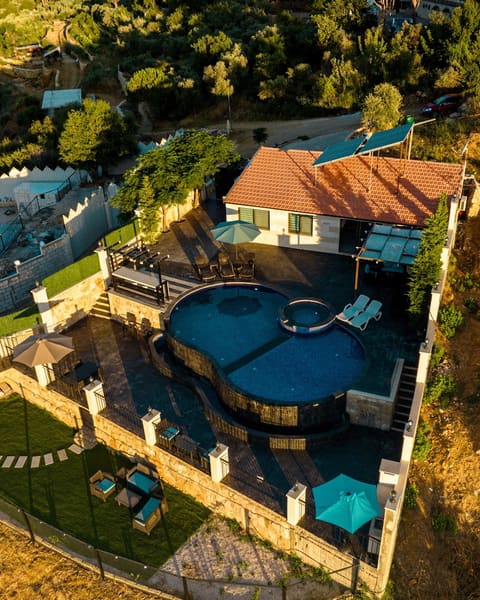 Euphoria Pool House — photograph 2