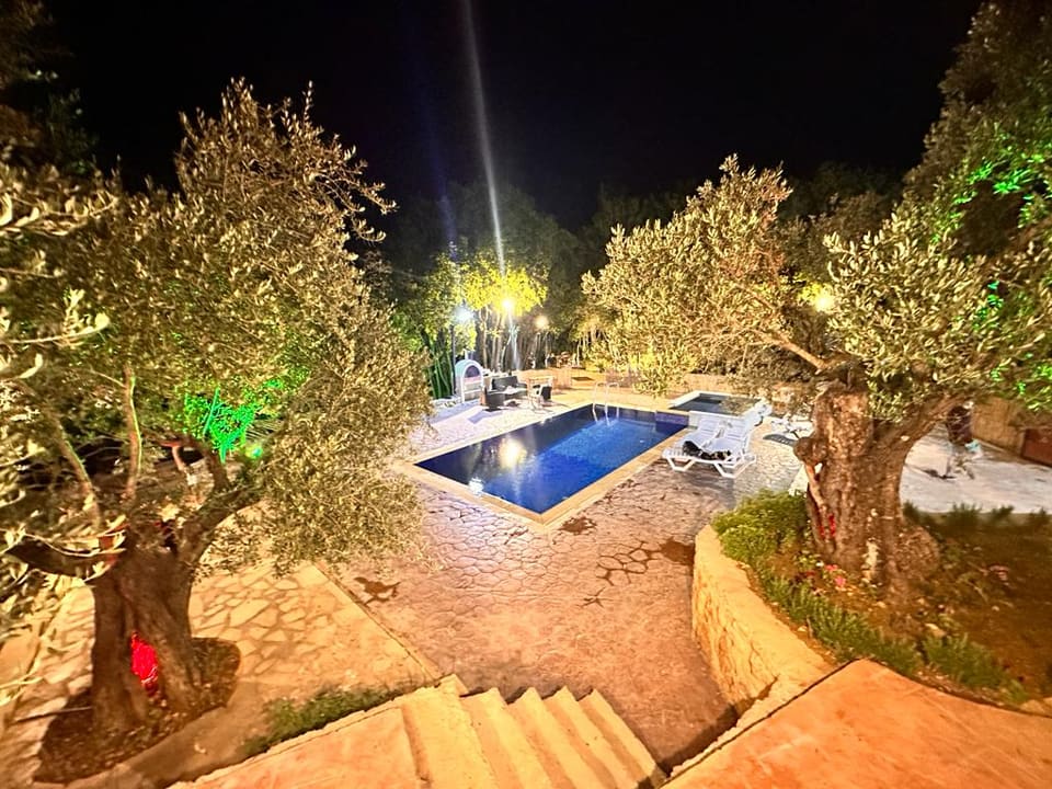 Montana Private Pool & Chalet