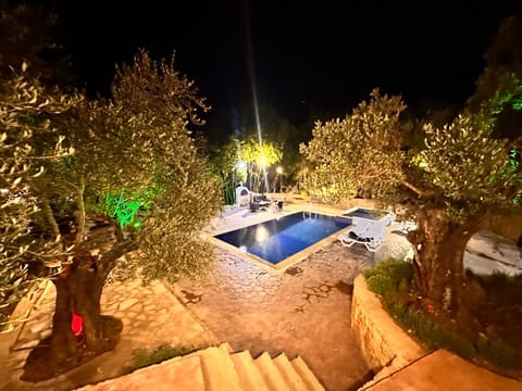 Montana Private Pool & Chalet — photograph 4