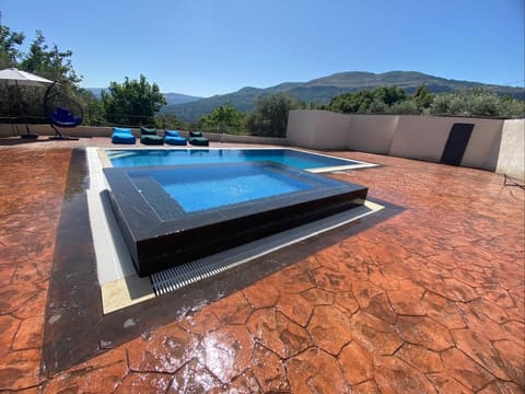 Montana Private Pool & Chalet — photograph 5
