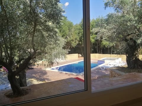 Montana Private Pool & Chalet — photograph 6