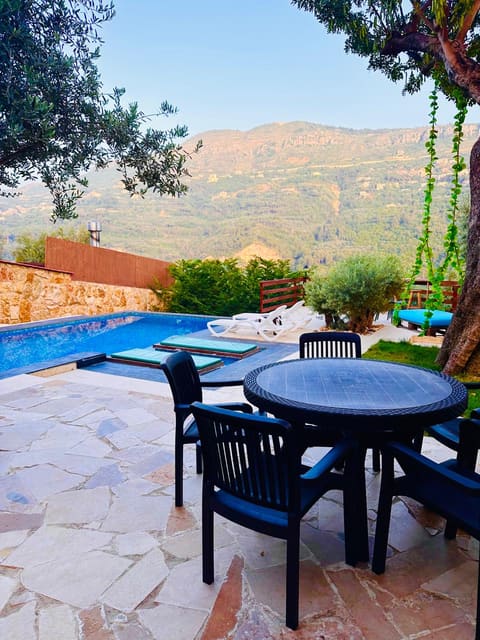 Hideaway private pool — photograph 5