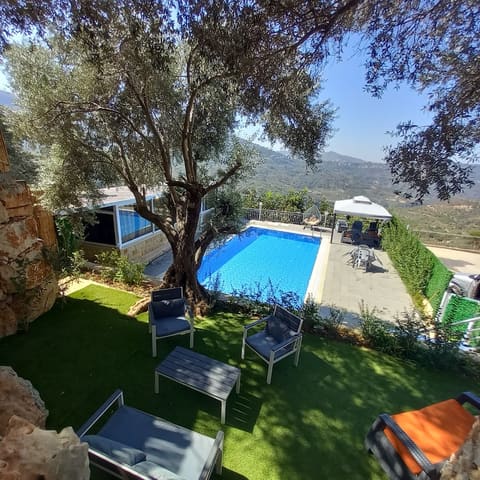 pure private pool kfarmatta — photograph 2