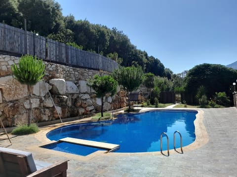 Swiss Private pool — photograph 2