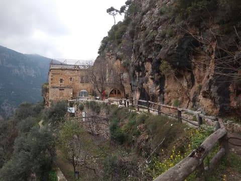 Qanoubine Monastery — photograph 3