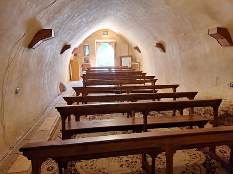 Qanoubine Monastery — photograph 6