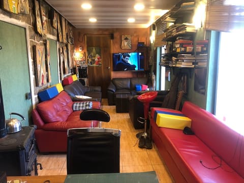 Airbnb — photograph 3