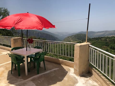 Airbnb — photograph 6