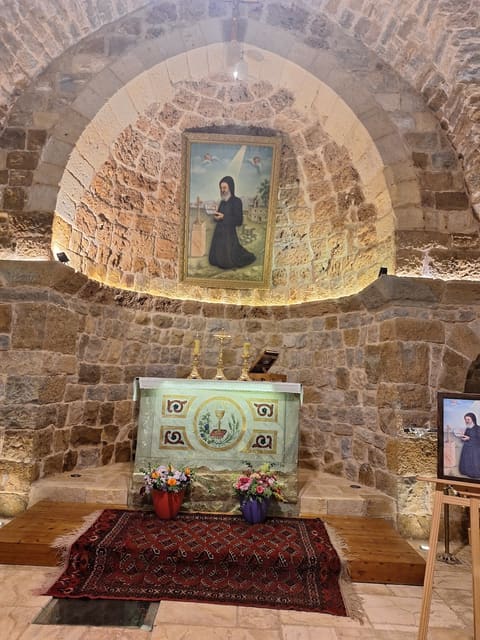 St Awtel Church — photograph 2