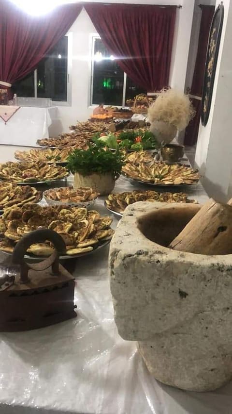 Karm Al Zaarour Restaurant — photograph 2