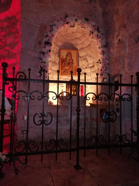 Karm Al Zaarour Restaurant — photograph 3