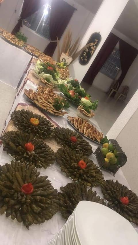 Karm Al Zaarour Restaurant — photograph 5
