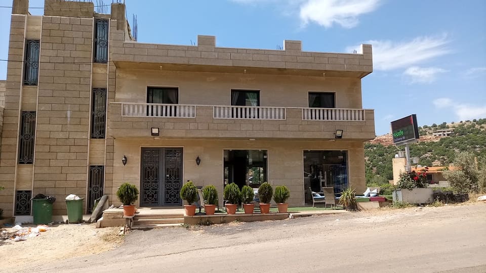 Lichaa Hotel