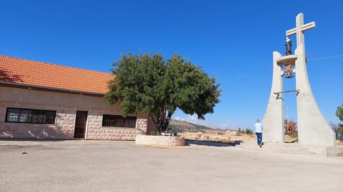 Kaniset Al Qadise Rita — photograph 2