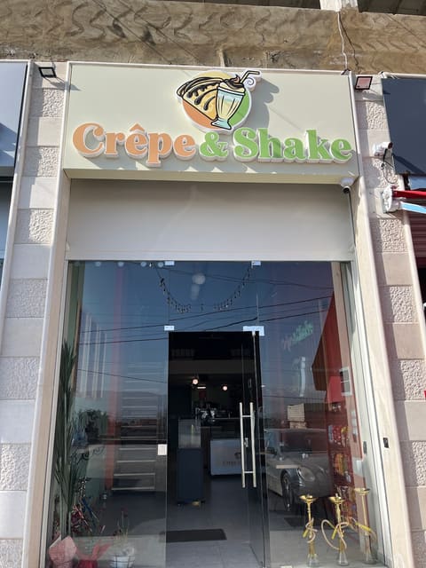 Crêpe & Shake — photograph 2