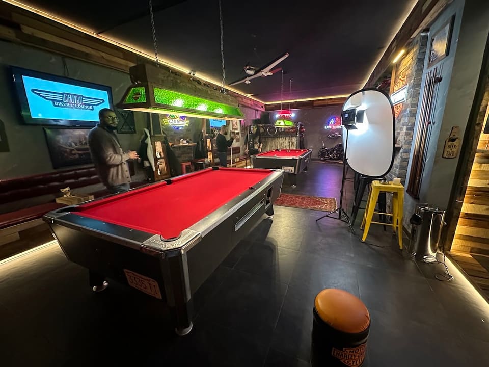 Cholo Lounge