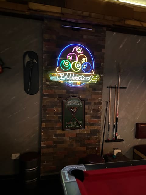 Cholo Lounge — photograph 5