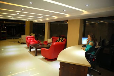JOUNIEH SUITES BOUTIQUE HOTEL — photograph 5