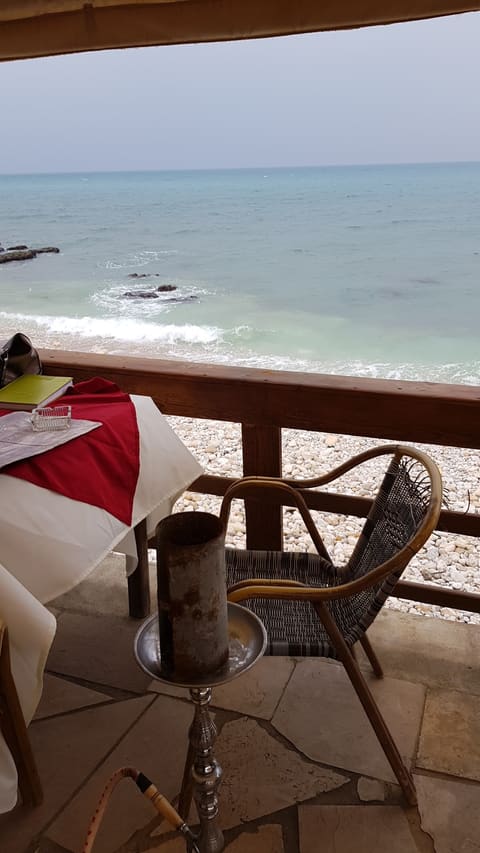 7abayeb Cafe — photograph 3