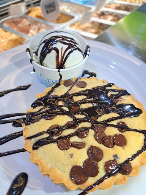Snow Cream - Parlor & Coffee Shop — photograph 5