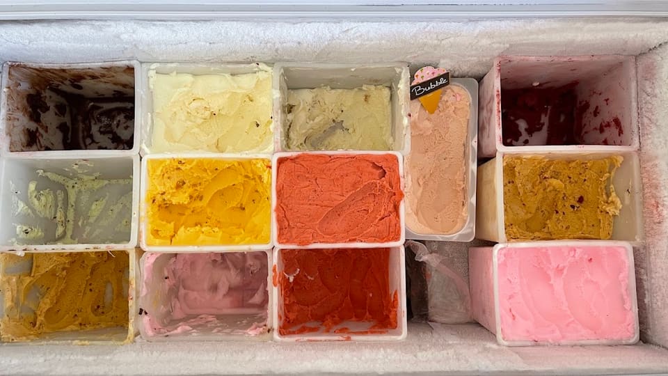 Sami Icecream and sweets