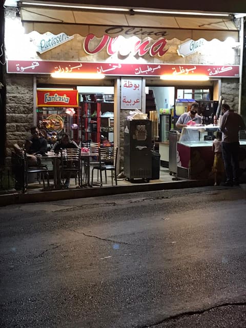 Olina ice cream shop — photograph 2