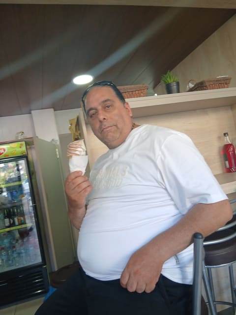 Olina ice cream shop — photograph 3