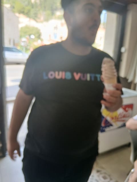 Olina ice cream shop — photograph 4