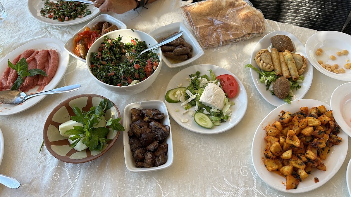 Diwan El Mezza Ehden — photograph 4