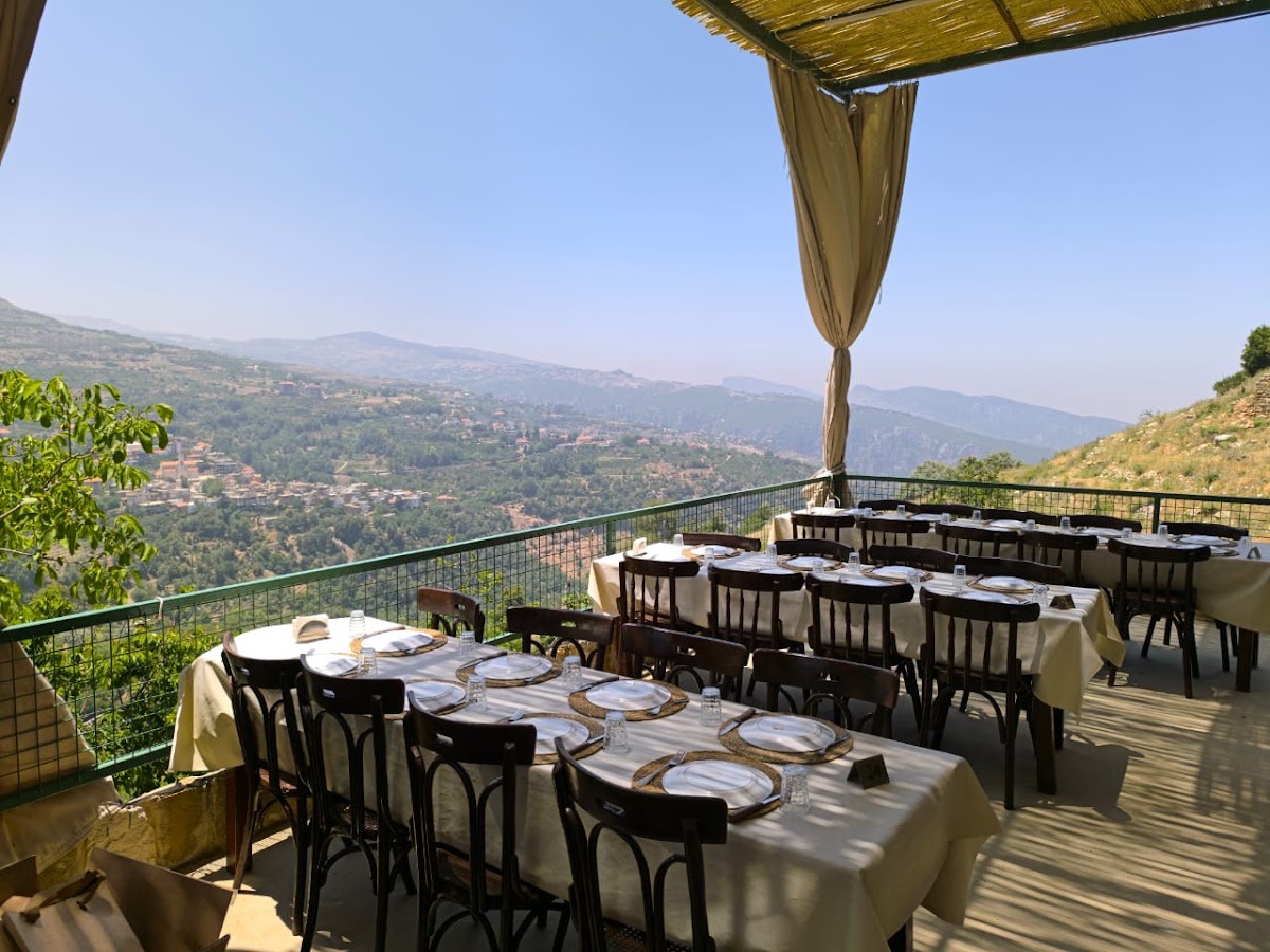 Aal Wadi Ehden — photograph 2