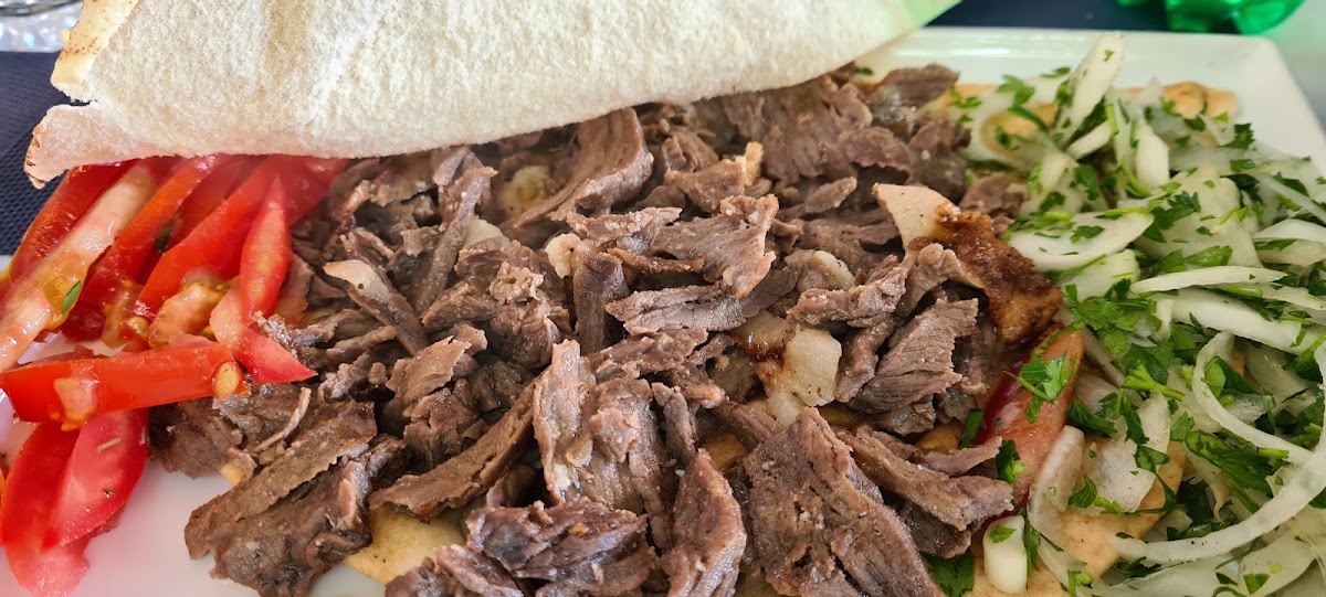 Sharqi Gharbi Restaurant — photograph 5