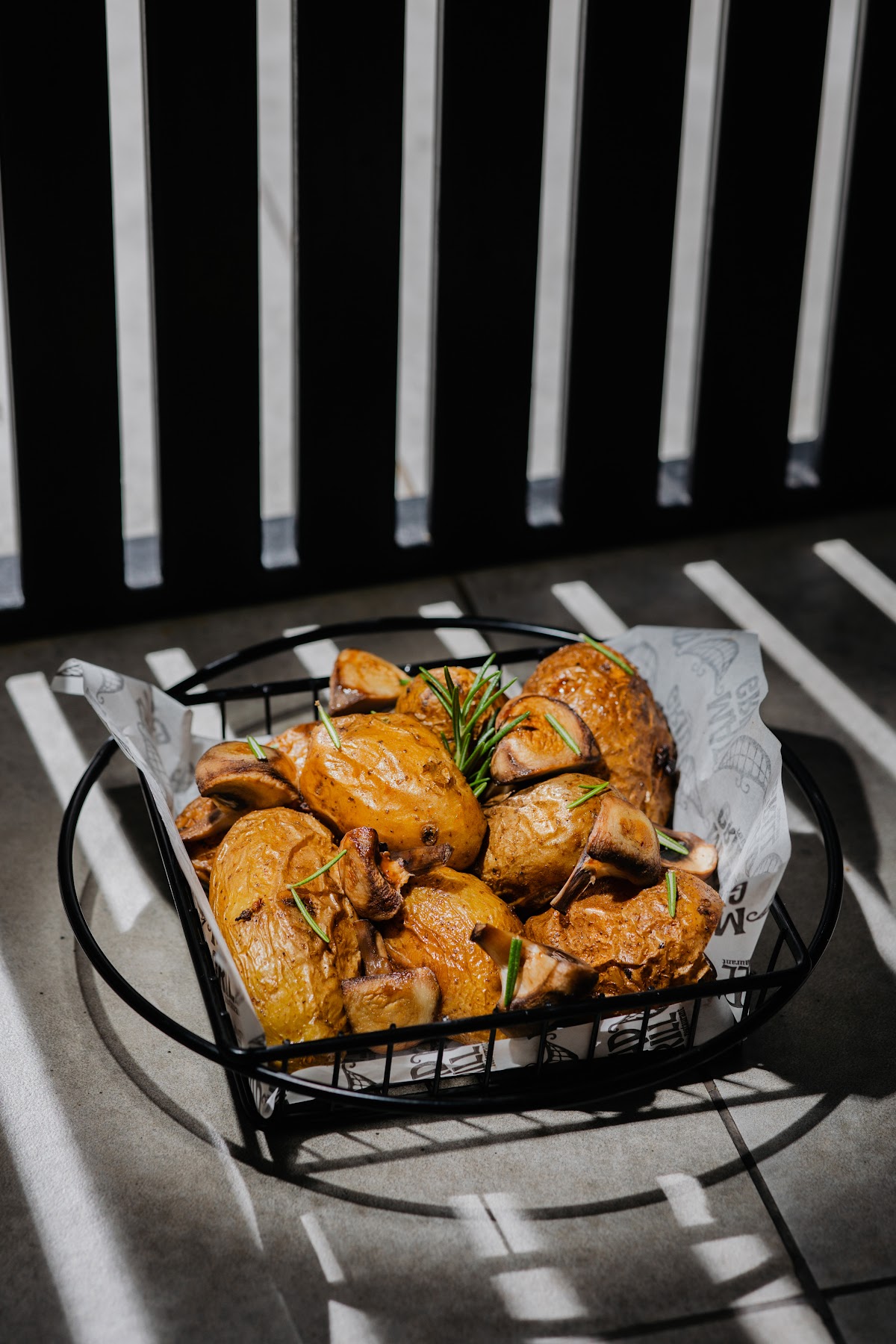 MAD GRILL ZOUK — photograph 6