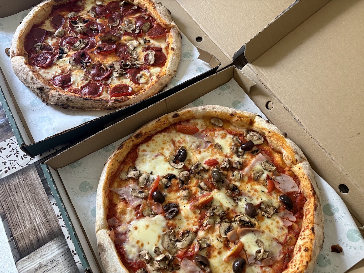 Pizza guys — photograph 2