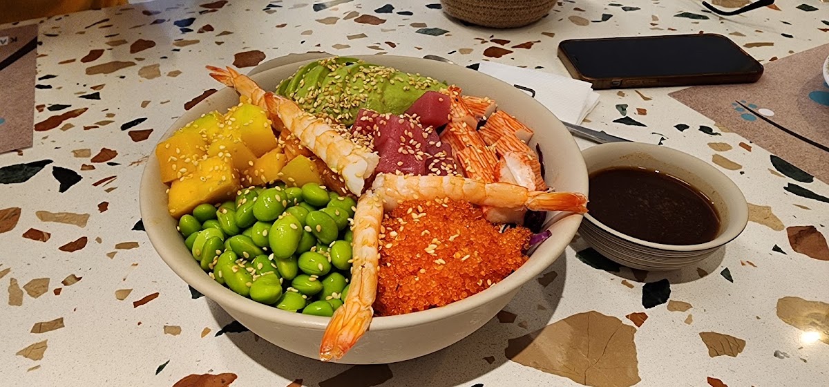 KANU Poke Bar — photograph 2