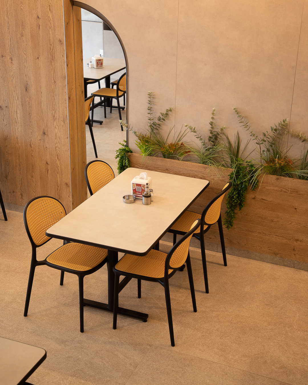 Falafel Abou André — photograph 3