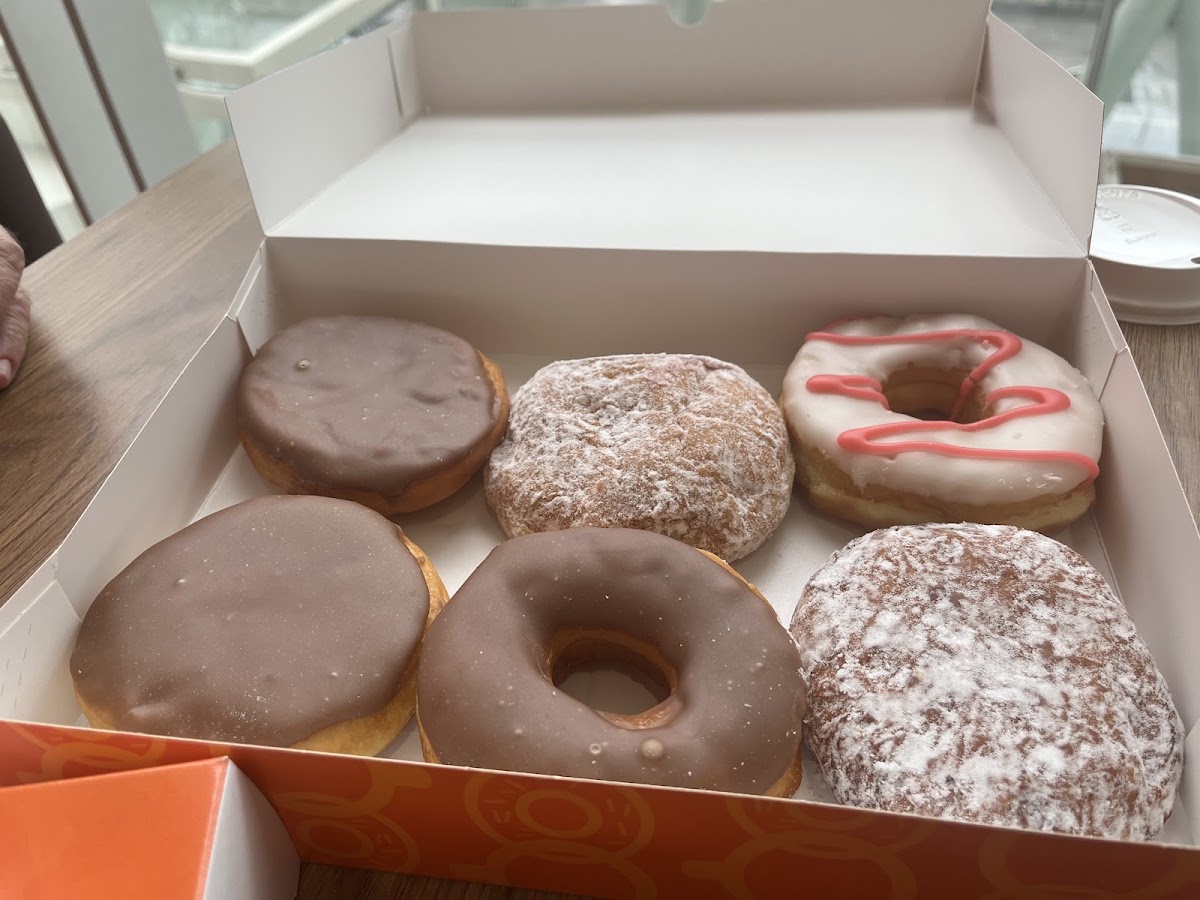 Dunkin’ Le Mall Dbayeh — photograph 2