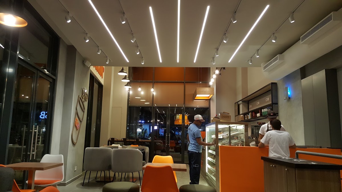 Dunkin' Antelias