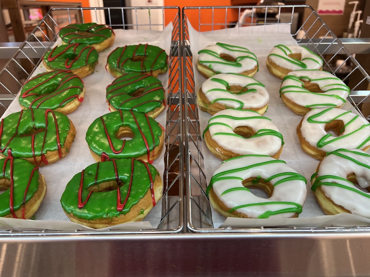 Dunkin’ Mtayleb — photograph 2