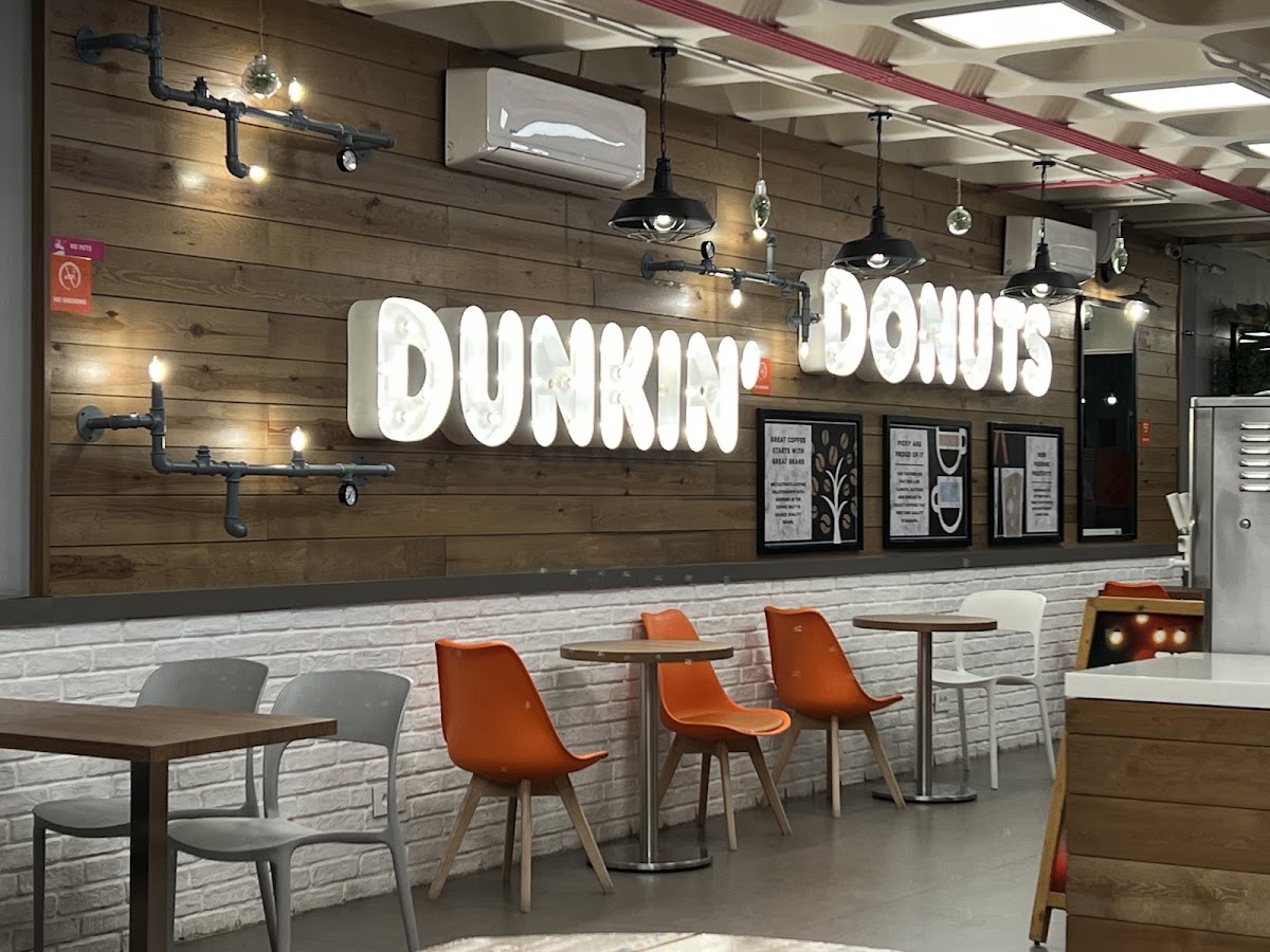 Dunkin’ Mtayleb — photograph 3