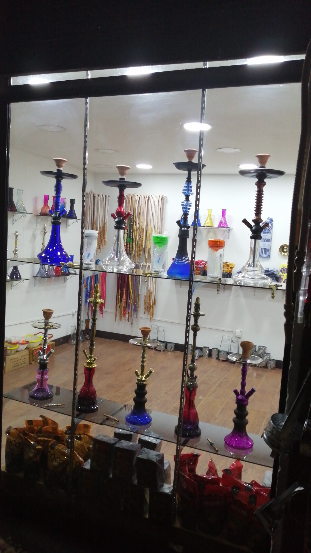 Shisha Sam — photograph 2